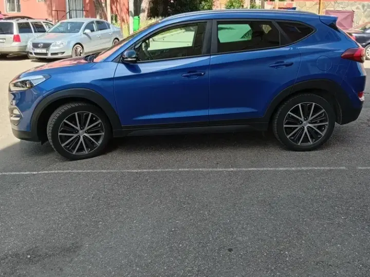 Hyundai Tucson III blue 2.0 CRDi 4WD Aut. Premium