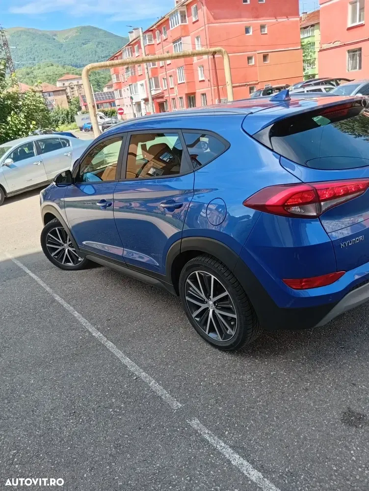Hyundai Tucson III blue 2.0 CRDi 4WD Aut. Premium — imagine 6