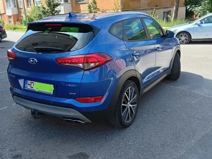 Hyundai Tucson III blue 2.0 CRDi 4WD Aut. Premium