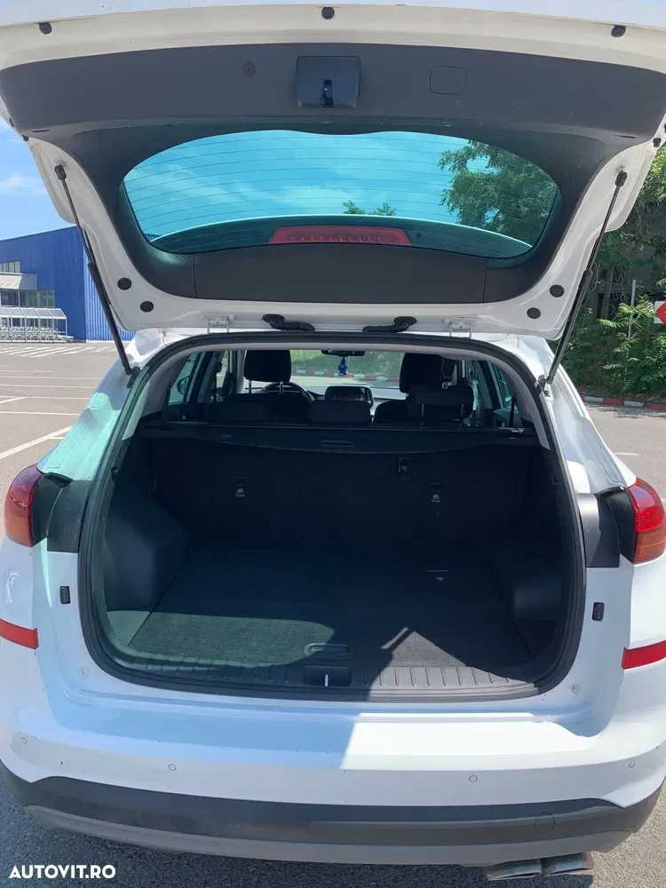 Hyundai Tucson III 1.6 T-GDi 4WD 7DCT Premium — imagine 4