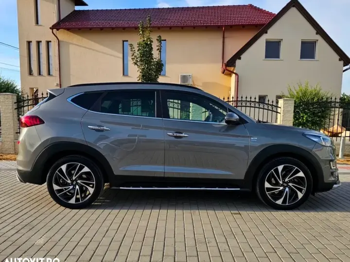 Hyundai Tucson 2.0 CRDI 4WD Automatik Premium