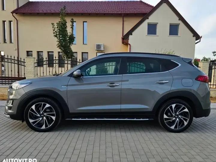 Hyundai Tucson 2.0 CRDI 4WD Automatik Premium