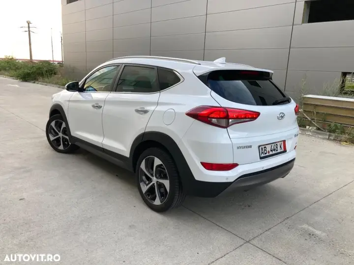 Hyundai Tucson III 2.0 CRDI 4WD Premium