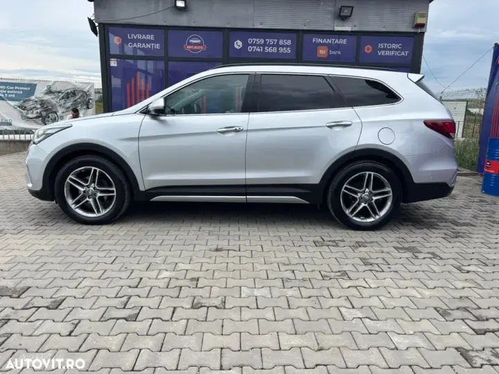 Hyundai Grand Santa Fe