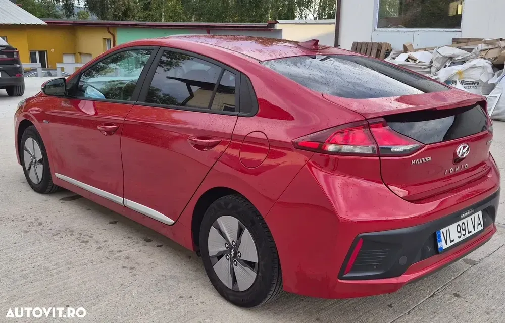 Hyundai IONIQ 1.6 GDI Style — imagine 3