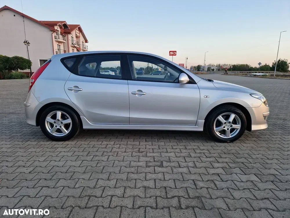 Hyundai i30 I 1.4 GL Classic — imagine 4