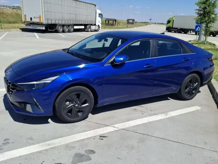 Hyundai Elantra VII 1.6 l 123 CP CVT Highway