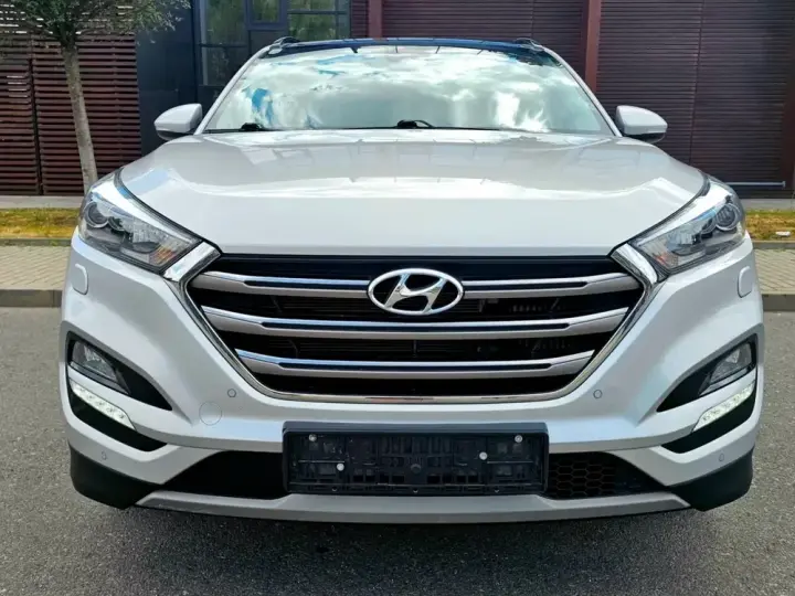 Hyundai Tucson 2.0 CRDI 4WD Automatik Premium