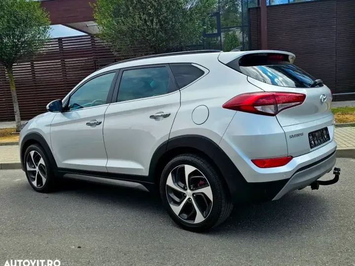 Hyundai Tucson 2.0 CRDI 4WD Automatik Premium