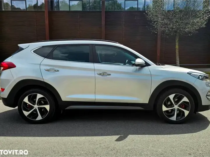 Hyundai Tucson 2.0 CRDI 4WD Automatik Premium