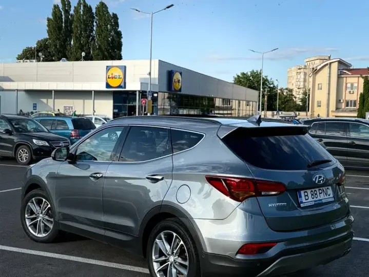 Hyundai Santa Fe IV 2.2 CRDi 4WD AT Luxury Pack