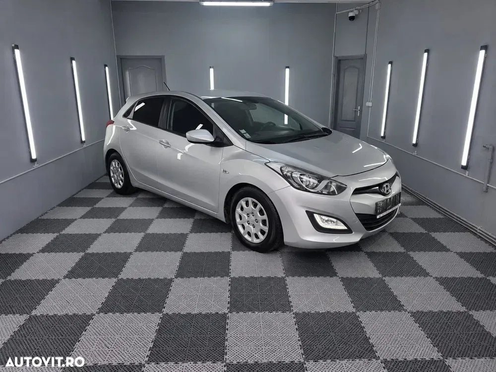 Hyundai i30 II 1.4 CRDi Comfort — imagine 3