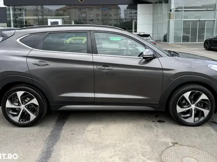 Hyundai Tucson III 2.0 CRDI 4WD 6AT Premium+
