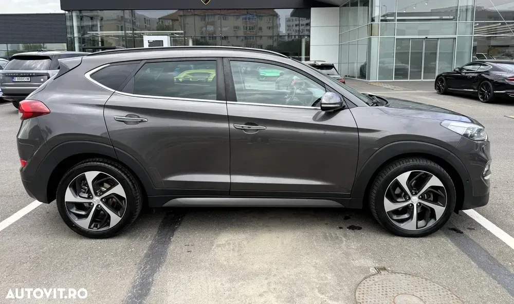 Hyundai Tucson III 2.0 CRDI 4WD 6AT Premium+ — imagine 6