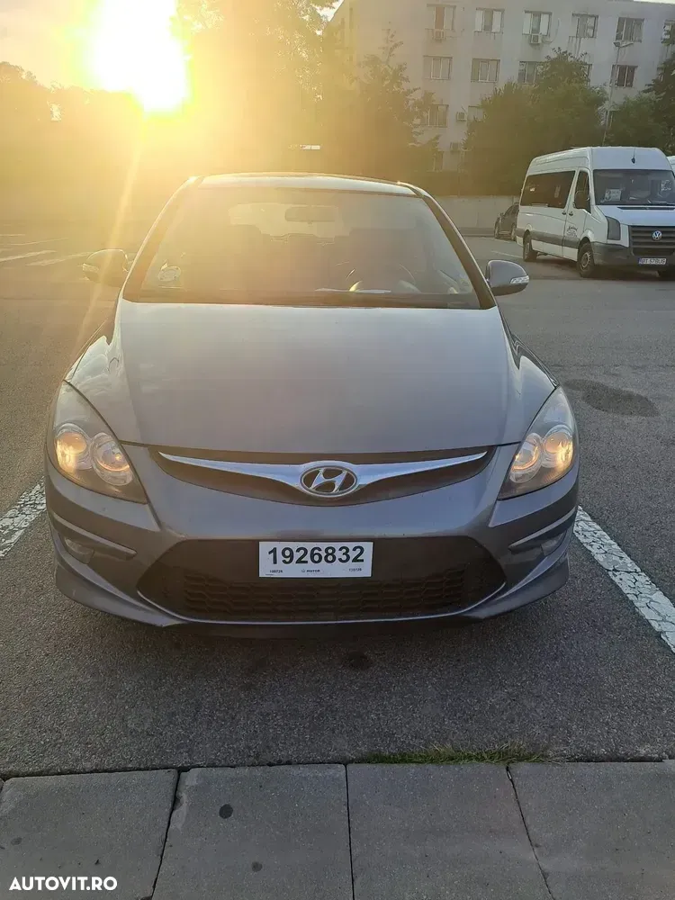 Hyundai i30 II 1.6 CRDI Edition 20 — imagine 3