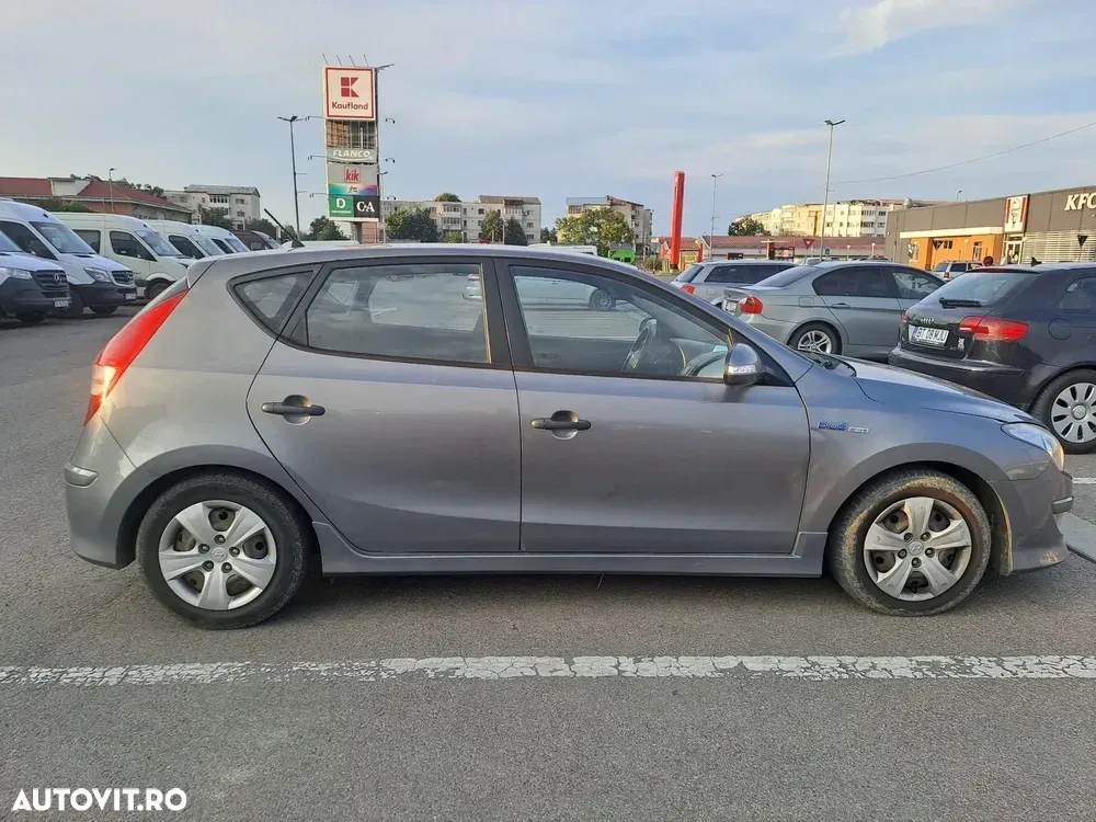 Hyundai i30 II 1.6 CRDI Edition 20 — imagine 2