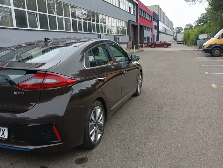 Hyundai IONIQ 1.6 GDI Style