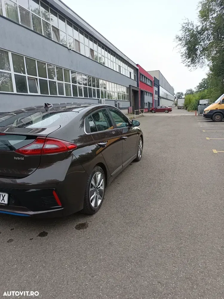 Hyundai IONIQ 1.6 GDI Style — imagine 3