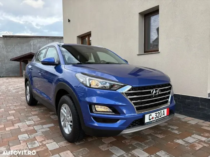 Hyundai Tucson blue 1.6 CRDi 2WD Trend