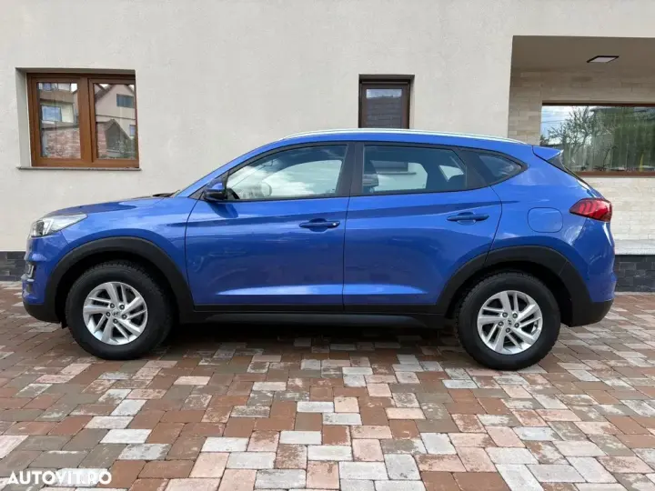 Hyundai Tucson blue 1.6 CRDi 2WD Trend