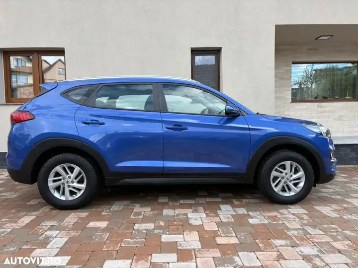 Hyundai Tucson blue 1.6 CRDi 2WD Trend
