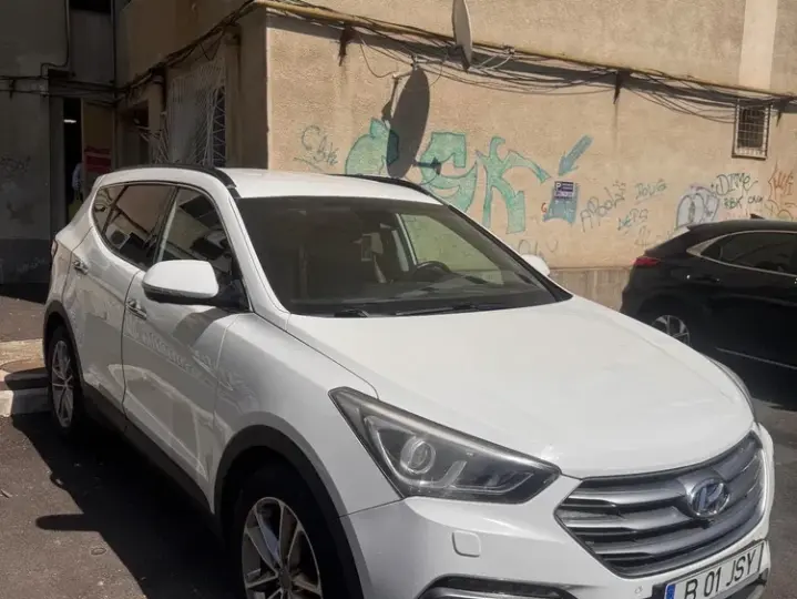 Hyundai Santa Fe III