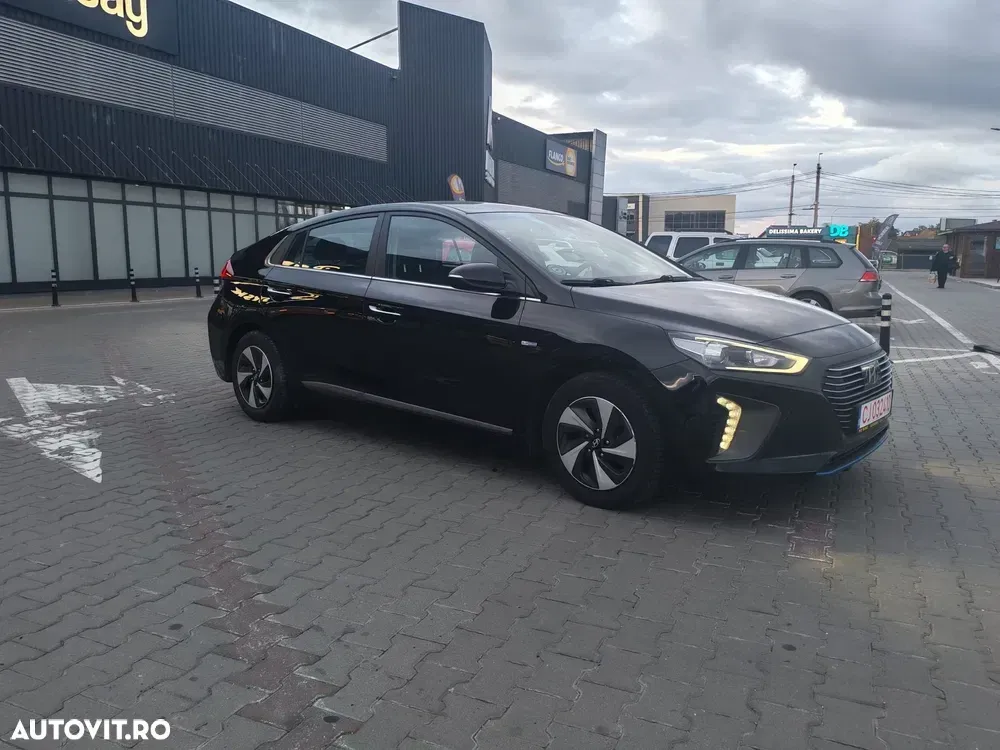 Hyundai IONIQ 1.6 GDI Premium — imagine 3