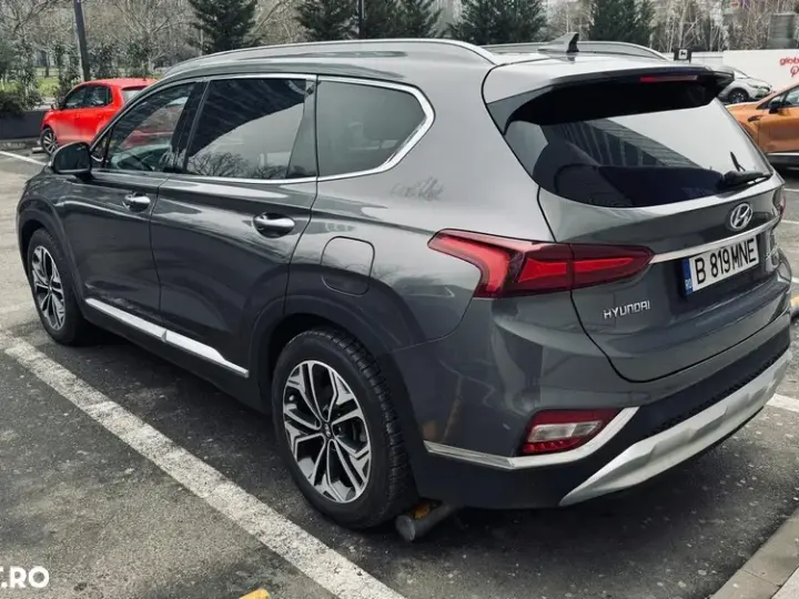 Hyundai Santa Fe IV 2.2 CRDi 4WD 8AT Luxury
