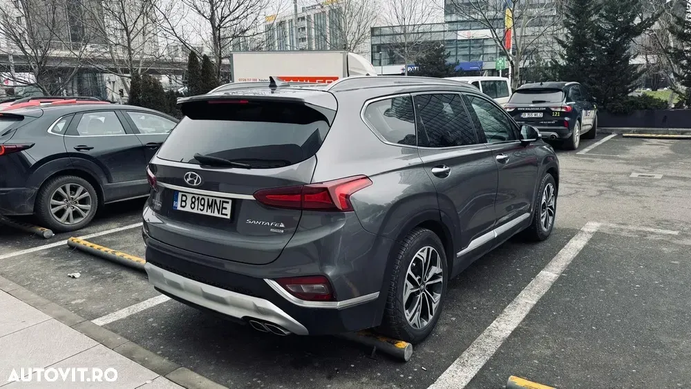 Hyundai Santa Fe IV 2.2 CRDi 4WD 8AT Luxury — imagine 4