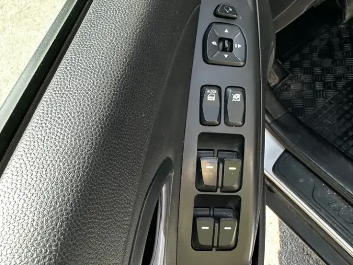 Hyundai ix35 2.0 CRDI 4WD Automatik Fifa World Cup Silver Edition