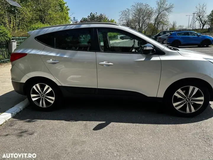 Hyundai ix35 2.0 CRDI 4WD Automatik Fifa World Cup Silver Edition