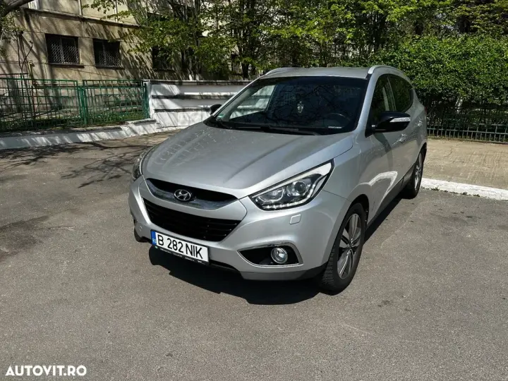 Hyundai ix35 2.0 CRDI 4WD Automatik Fifa World Cup Silver Edition
