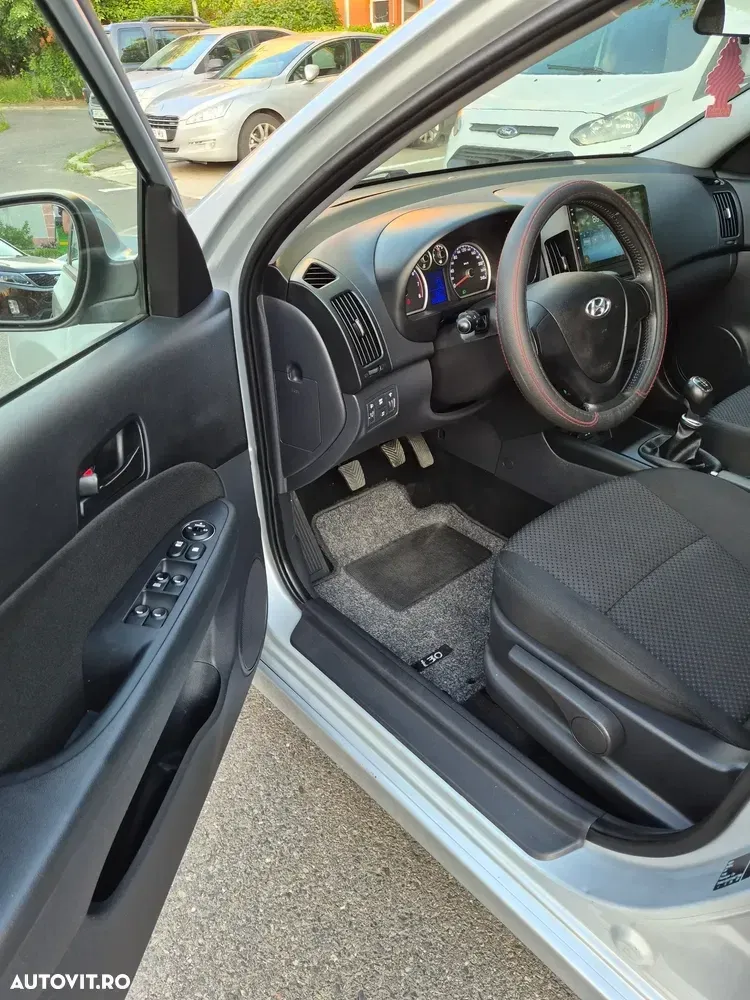 Hyundai i30 I 1.4 DOHC GL Comfort E — imagine 5