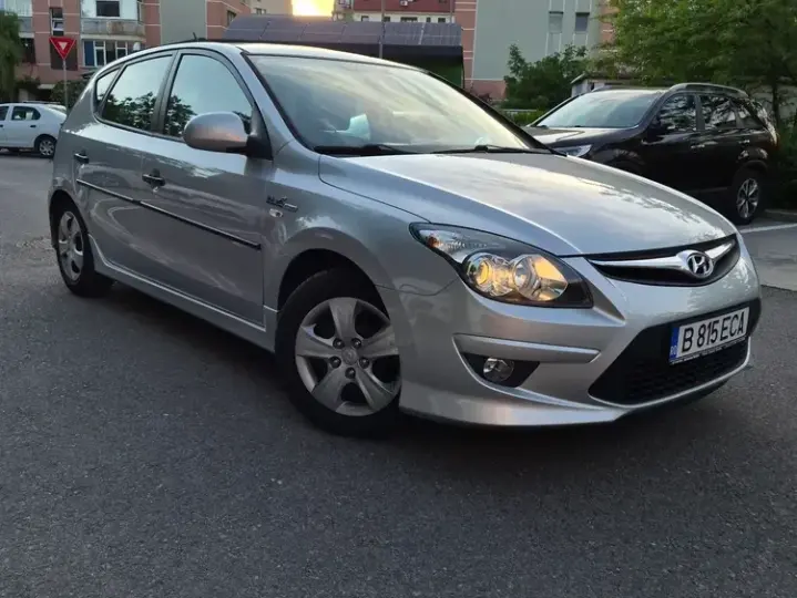 Hyundai i30 I 1.4 DOHC GL Comfort E