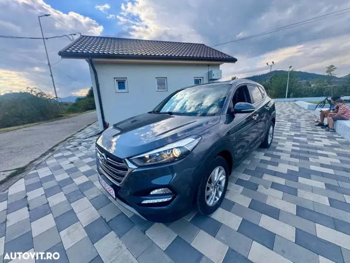 Hyundai Tucson blue 1.7 CRDi 2WD Passion