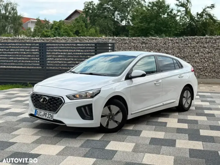 Hyundai IONIQ