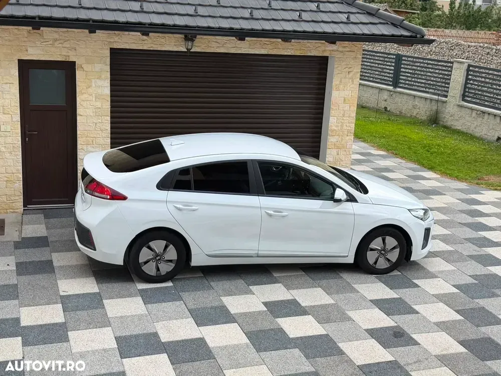 Hyundai IONIQ — imagine 2