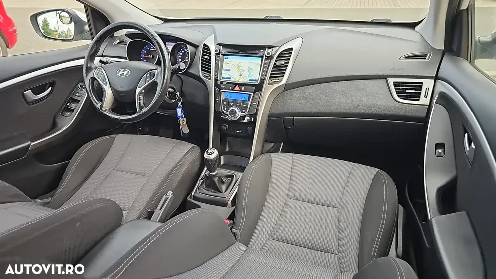 Hyundai i30 II 1.6 GDI Exclusive Special Edition — imagine 5