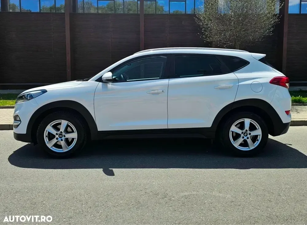 Hyundai Tucson blue 1.7 CRDi 2WD DCT Premium — imagine 5