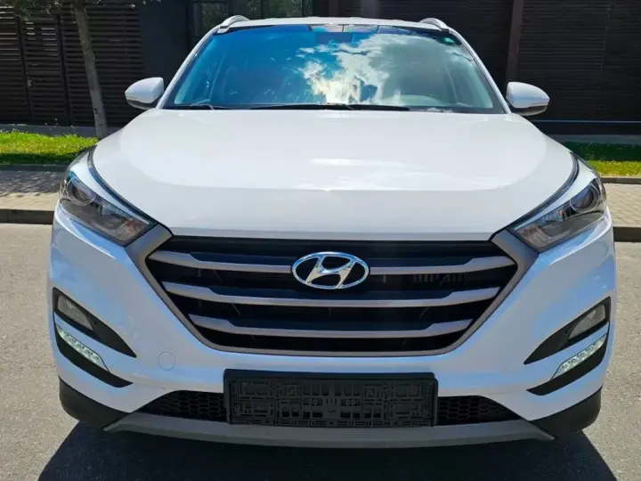 Hyundai Tucson blue 1.7 CRDi 2WD DCT Premium