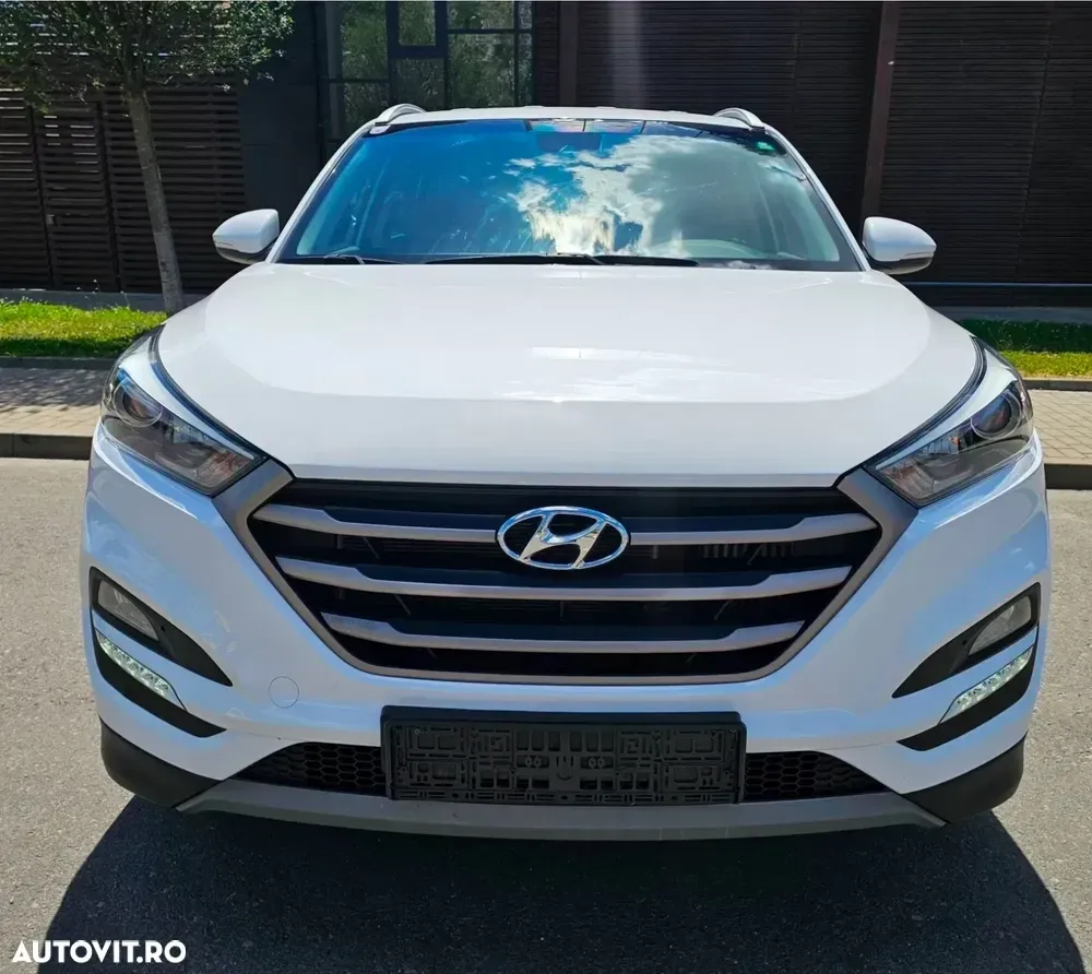 Hyundai Tucson blue 1.7 CRDi 2WD DCT Premium — imagine 2