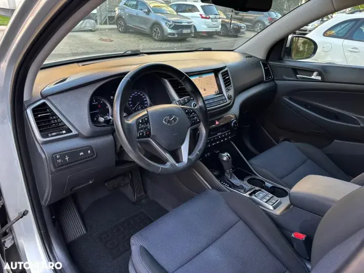 Hyundai Tucson blue 1.7 CRDi 2WD DCT Style