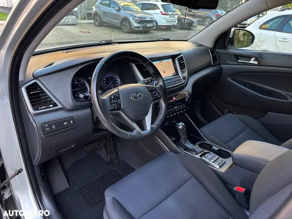 Hyundai Tucson blue 1.7 CRDi 2WD DCT Style — imagine 5