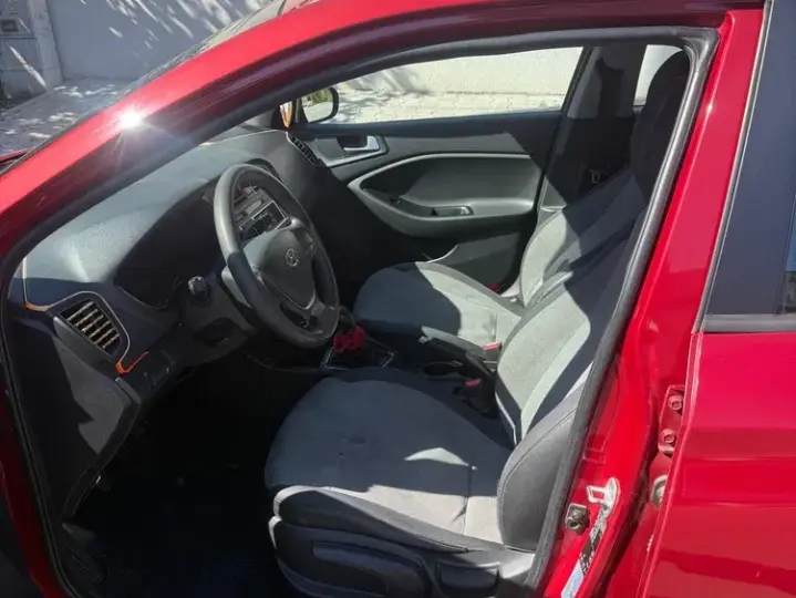 Hyundai i20 II