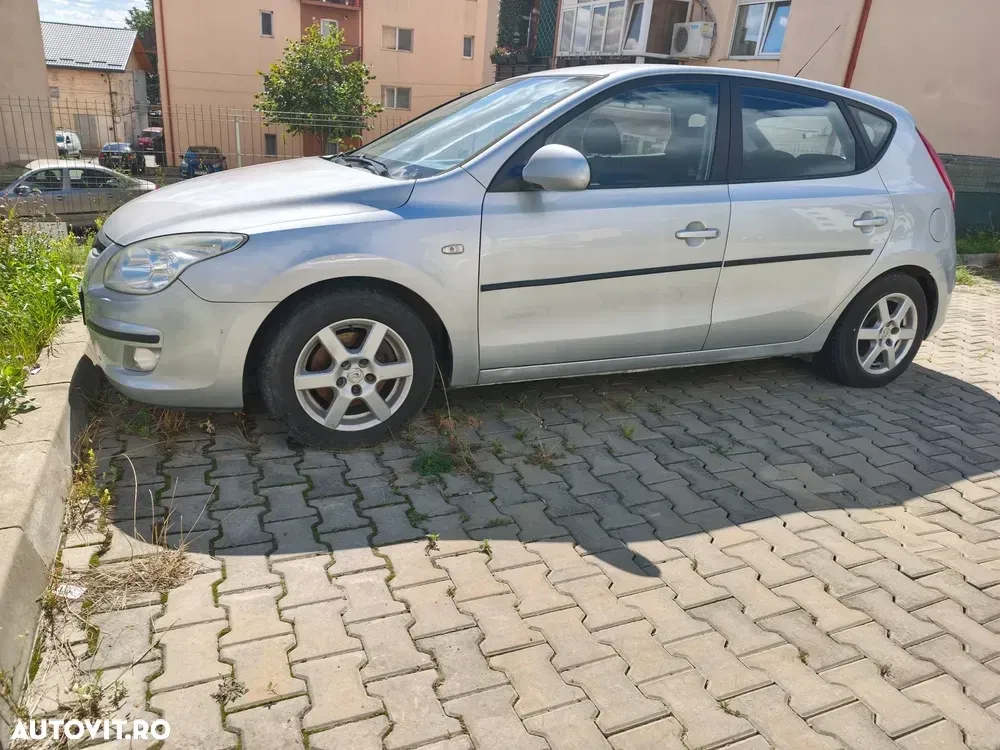 Hyundai i30 I 1.6 CRDI blue Comfort — imagine 3
