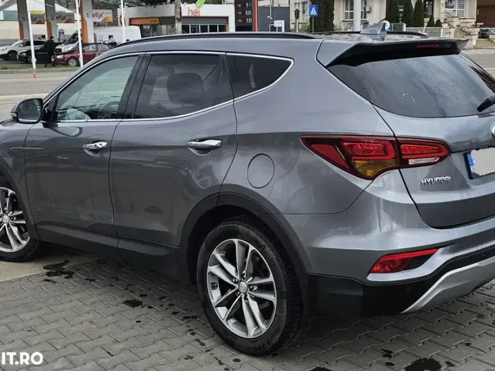 Hyundai Santa Fe III
