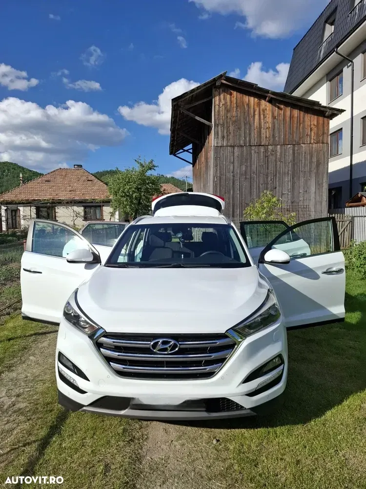 Hyundai Tucson III 2.0 CRDI 4WD 6AT Premium+ — imagine 5