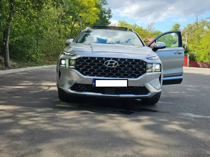 Hyundai Santa Fe IV 1.6 l 265 CP 4WD 6AT Luxury