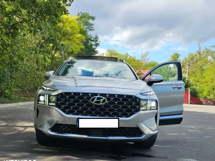 Hyundai Santa Fe IV 1.6 l 265 CP 4WD 6AT Luxury