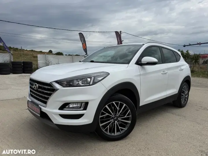 Hyundai Tucson III blue 1.6 CRDi 2WD Style